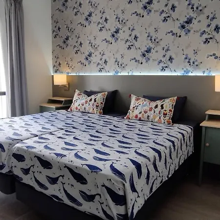 Apartmán Flowers Playa De Cristianos Los Cristianos (Tenerife)